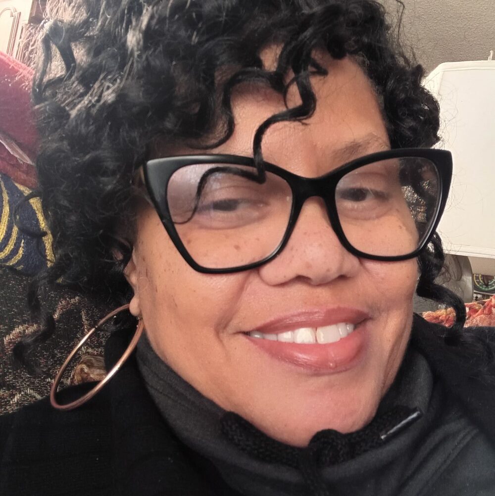 Meet your Posher, Candace